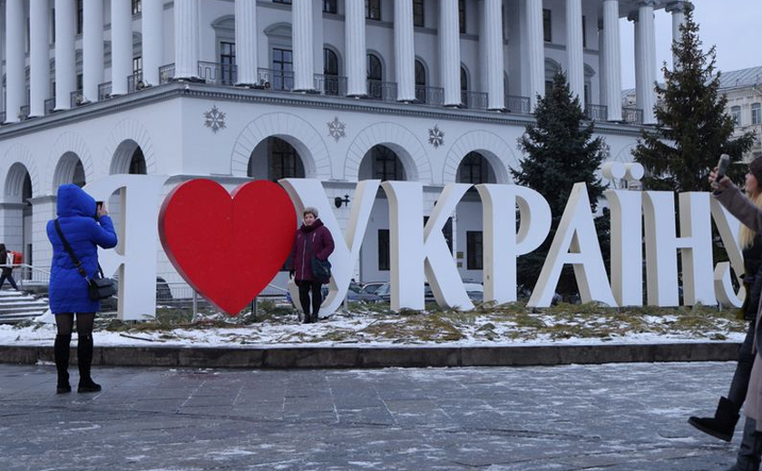 Патриотическое криводушие украинских политиков: работай здесь, живи за границей