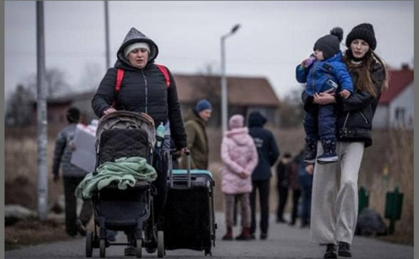 Украинцы могут отправить посылку беженцам в Польшу, Румынию, Молдову, Венгрию и Словакию с 70% скидкой