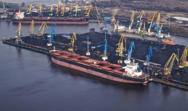 Страны Балтии планируют запретить вход российских кораблей в свои порты