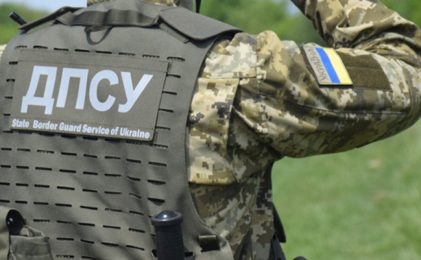 $52 тыс. за незаконное пересечение границы: На Буковине сообщили о подозрении организатору схемы