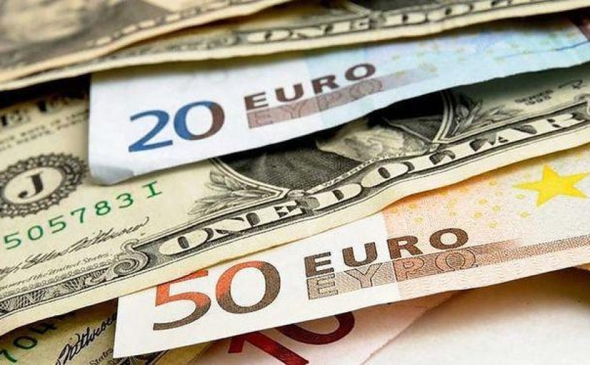 Нацбанк планує ввести 10% податок на купівлю іноземної валюти