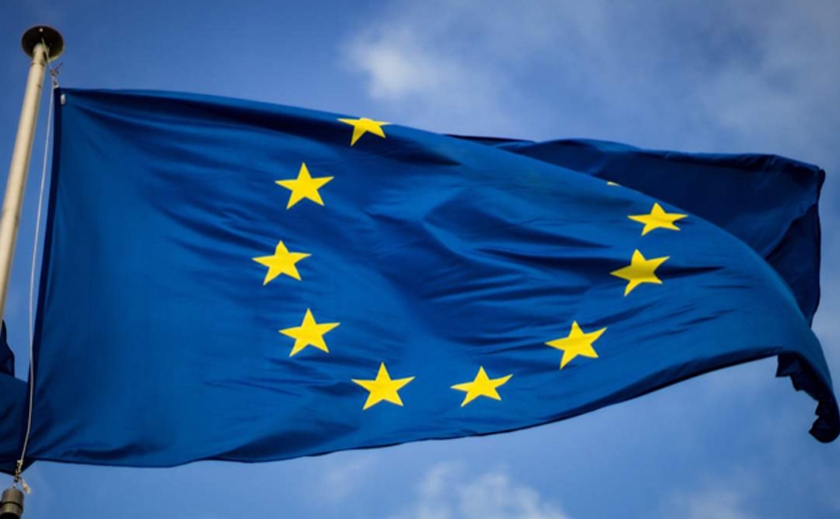 Рада ЄС ухвалила повне припинення спрощеного візового режиму з РФ: подробиці