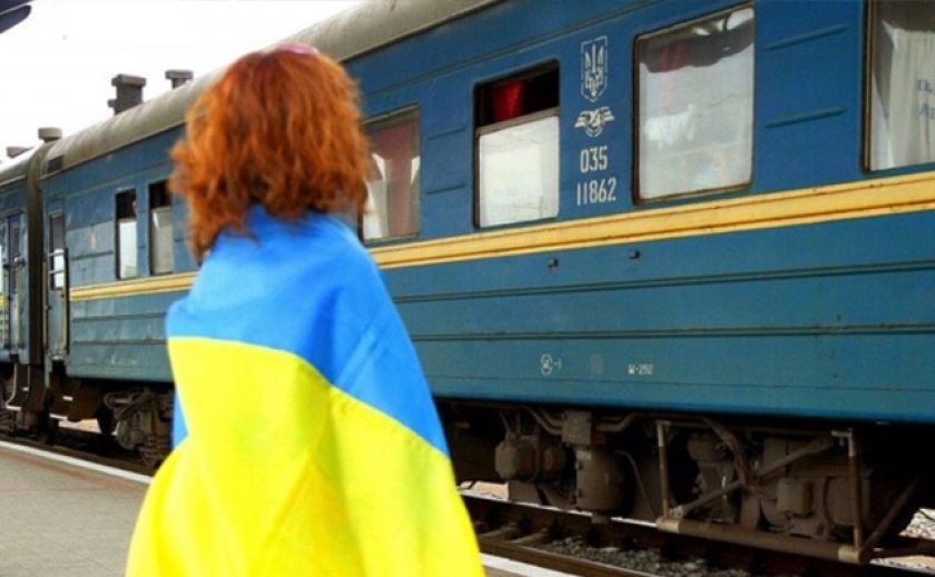 Нові рейси через Дніпро та Запоріжжя: «Укрзалізниця» презентувала новий графік руху поїздів