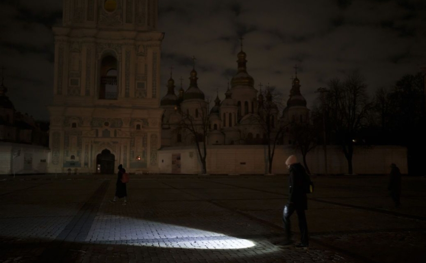 В Україні можуть триваліше вимикати світло