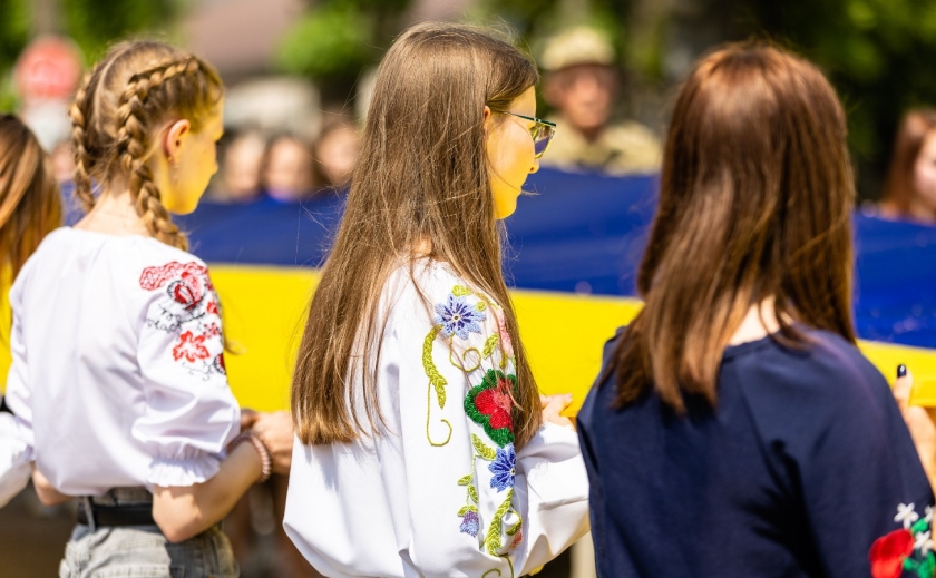 Активна молодь Дніпропетровщини може отримати Премію Кабінету Міністрів України