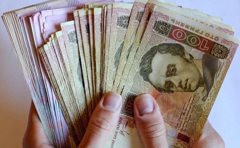 Здав хабарника – отримав гроші: коли українці зможуть заробляти на корупціонерах