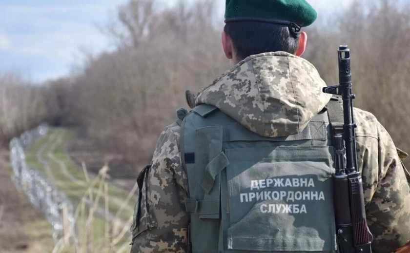 В Україні хочуть посилити відповідальність за незаконний перетин кордону для ухилення від служби до 12 років за ґратами