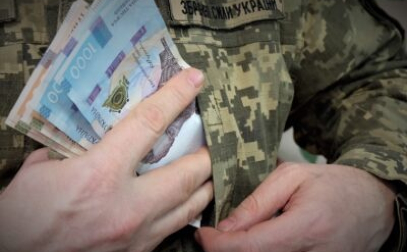 Скільки будуть заробляти захисники України: оновлені виплати та винагороди