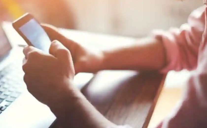 В Україні хочуть посилити мовний контроль у Telegram, X та інших соцмережах