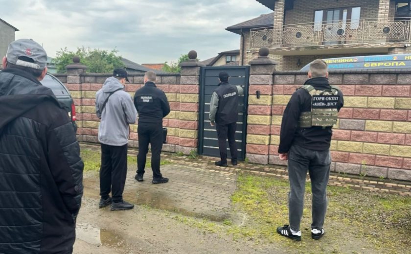 126 фактів незаконного переправлення осіб: прикордонники викрили масштабну схему втечі українських чоловіків