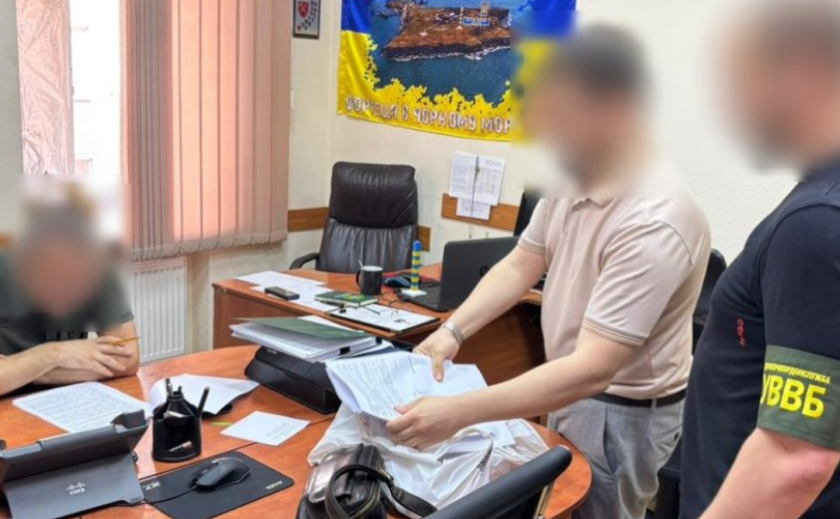 На хабарі викрито полковника прикордонної служби: деталі