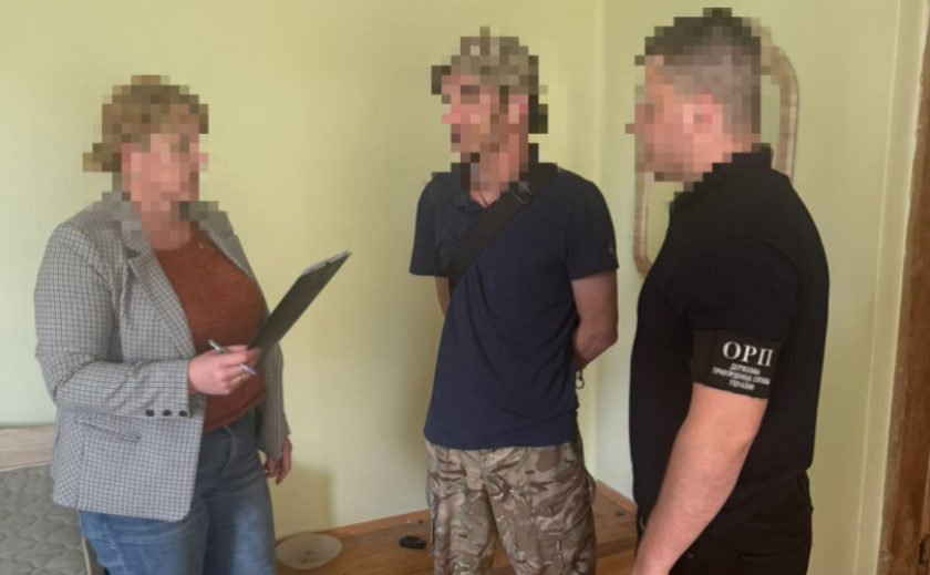 Тікали за кордон під виглядом військових: правоохоронці викрили схему ухилення від мобілізації
