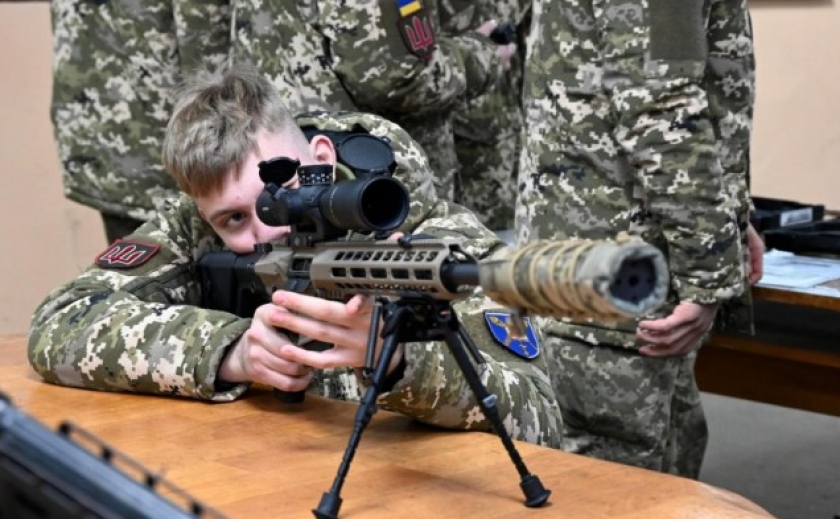 В Україні можуть скасувати базову військову підготовку для студентів