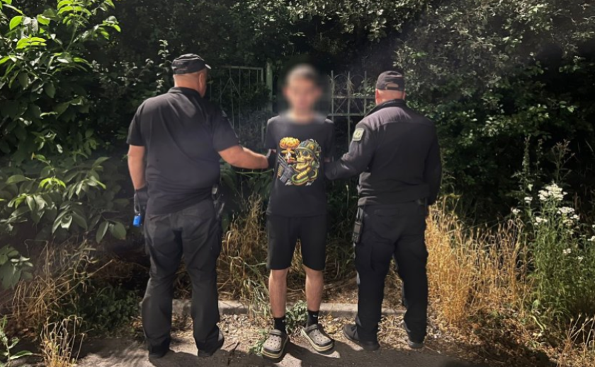 Намагався втекти з країни 13 разів: прикордонники затримали 19-річного юнака