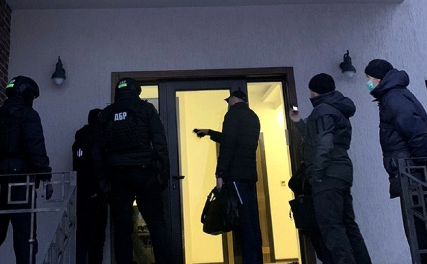 В Україні розширили перелік підстав для проникнення до житла правоохоронцями