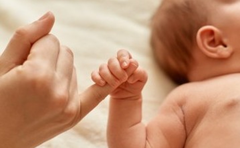 В Україні за народження дитини платитимуть 50 тисяч гривень: новий законопроєкт