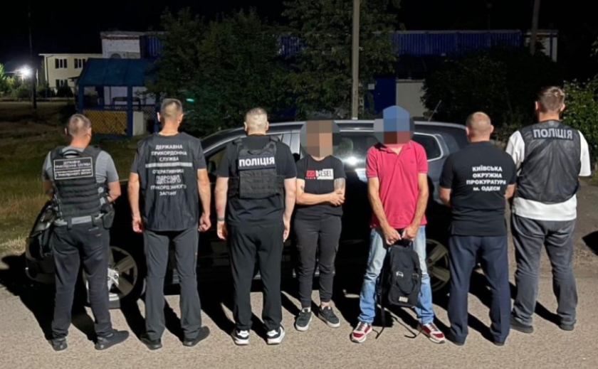«Таксі до кордону»: на Одещині викрили жінку, яка переправляла втікачів до Молдови