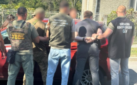 Прикордонники викрили співробітників ТЦК, які переправляли чоловіків до Румунії