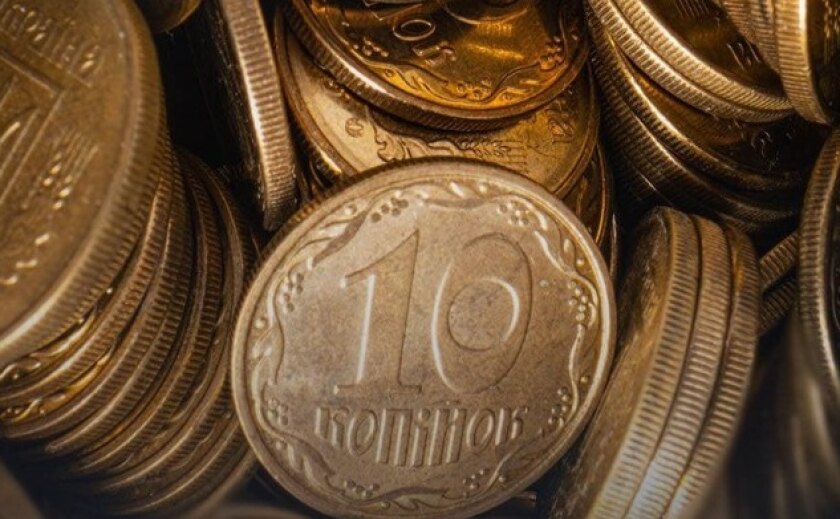 В Україні з 1 жовтня почнуть зникати 10-копійчані монети