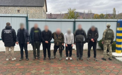 На Закарпатті затримали дві групи порушників, які намагалися незаконно втекти з України