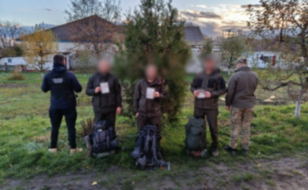 Квиток до Молдови за 4 тисячі євро: на кордоні затримали ще трьох втікачів