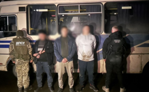 10 тисяч доларів за «прохід через гори»: прикордонники затримали втікача разом із провідниками