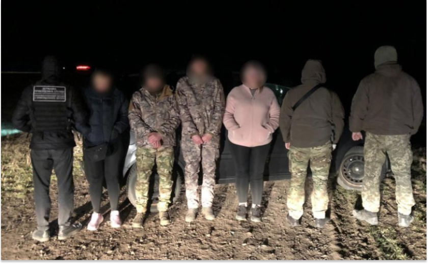 На Одещині жінка намагалась переправити тандем липових військових за кордон: подробиці