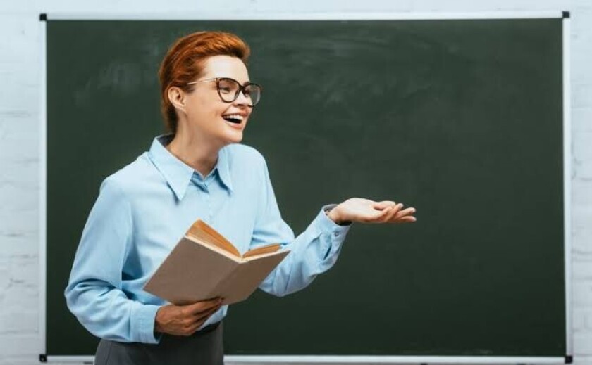 С 1 сентября зарплаты педагогов вырастут на 20%